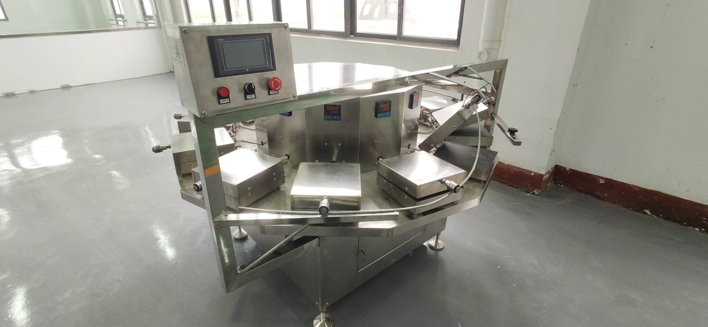 自動(dòng)蛋卷機(jī)